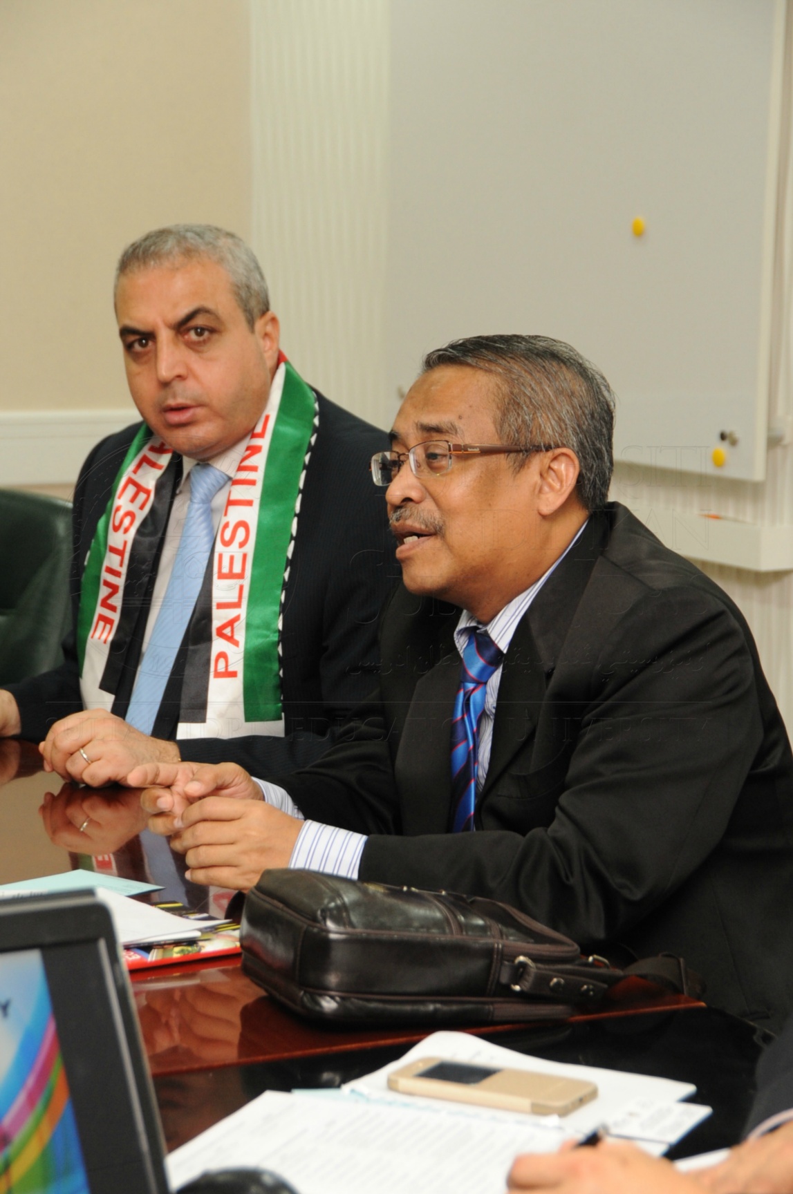 PRO 16 3 PALESTINEHAS 7647